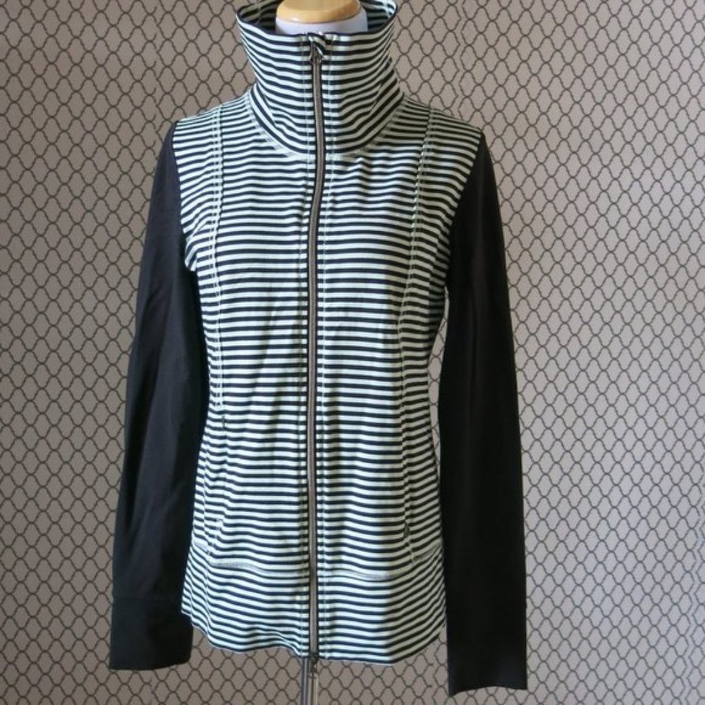 lululemon athletica Black & Light Green Striped Funnel Neck Vest
